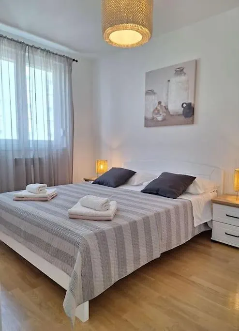 Lumada Apartment Free Garage Parking Brodarica